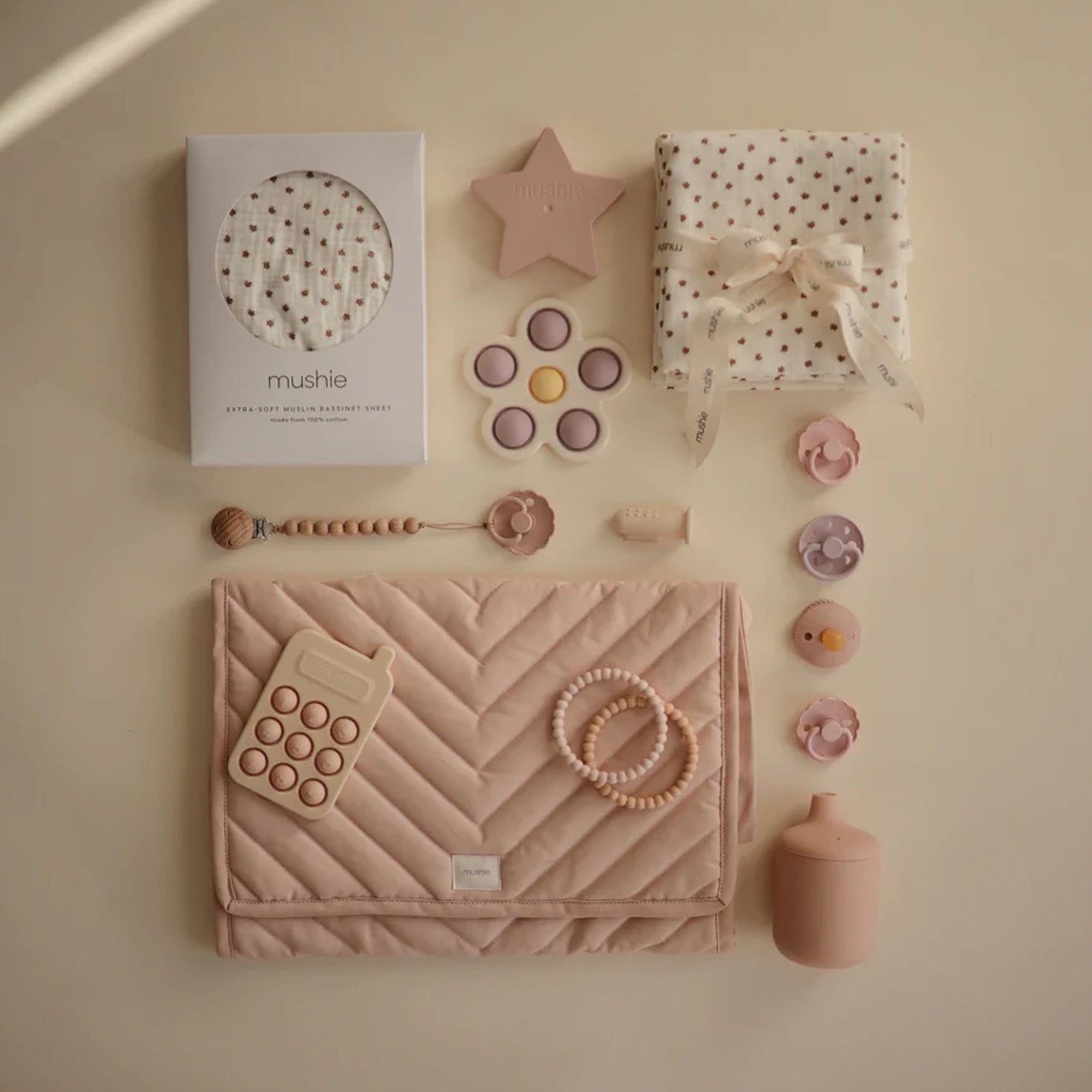 Matelas à langer portable MUSHIE - Blush