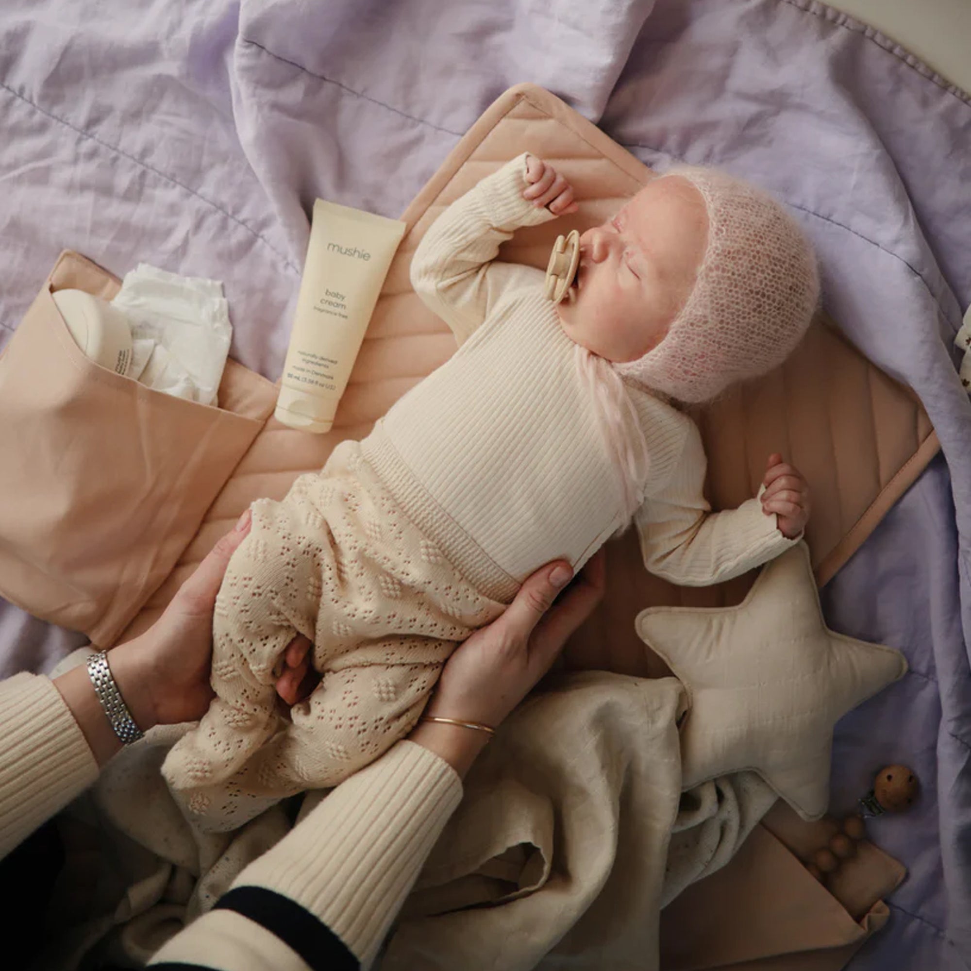 MUSHIE Portable Changing Pad - Natural