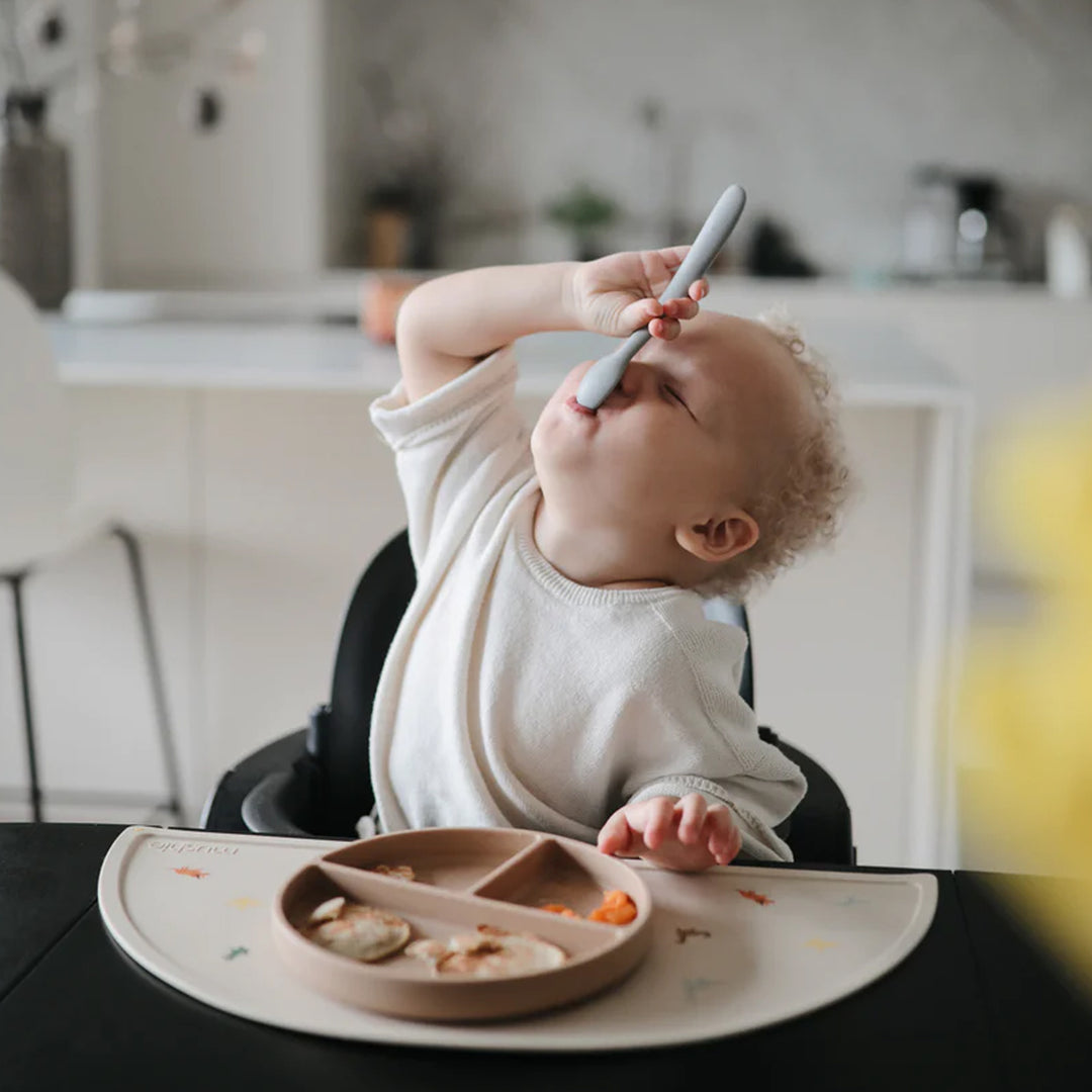 MUSHIE Silicone Feeding Spoons (2-Pack) - Stone/Cloudy Mauve