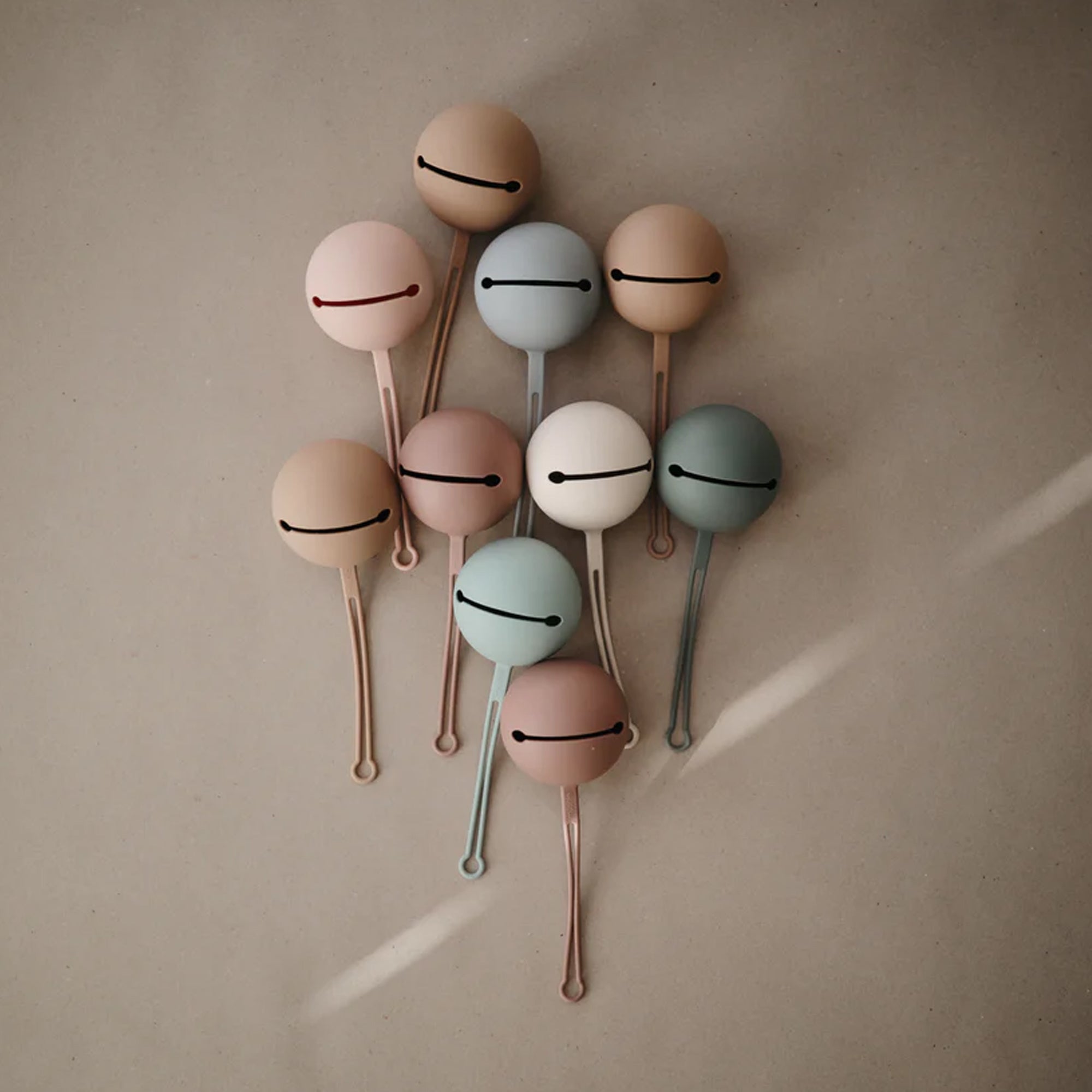 MUSHIE Silicone Pacifier Holder Case - Blush