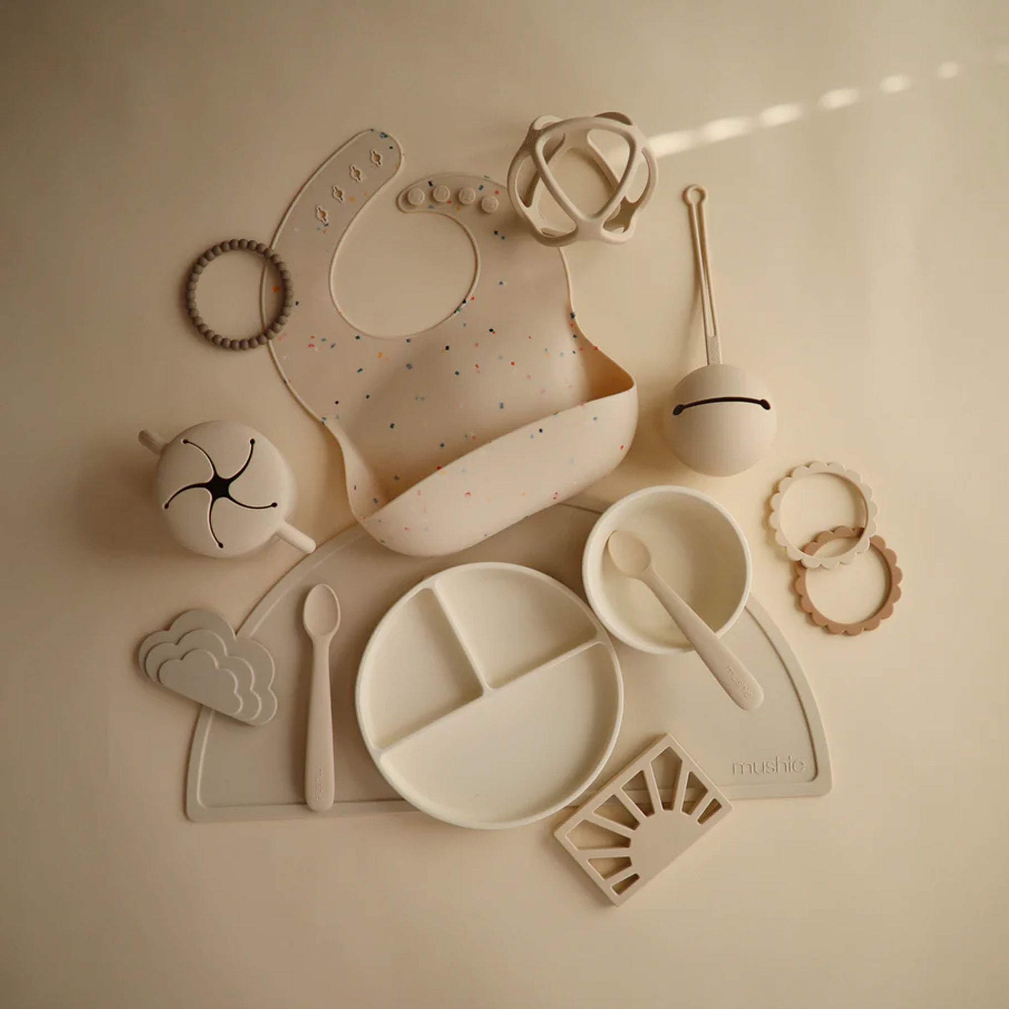 MUSHIE Silicone Pacifier Holder Case - Sand