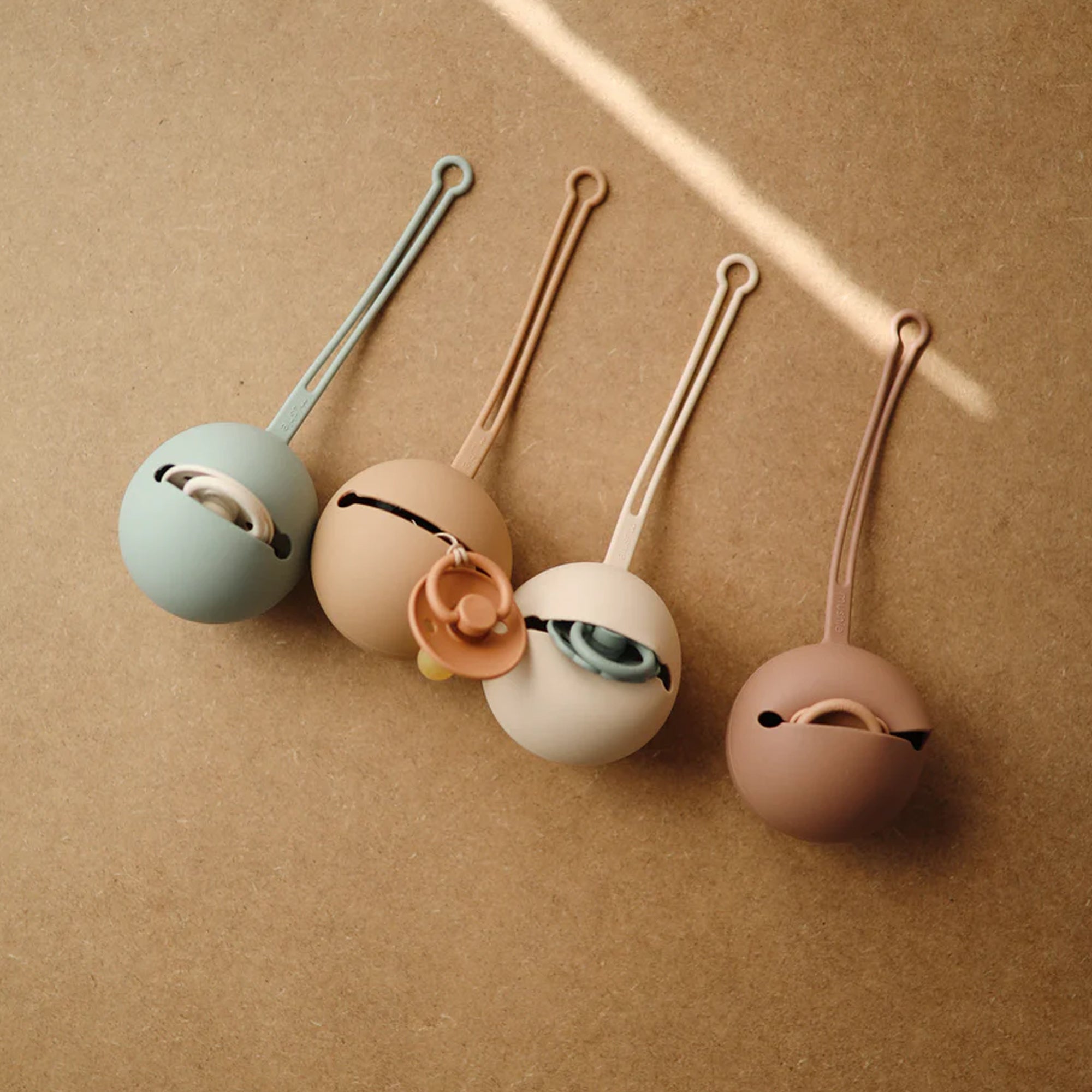 MUSHIE Silicone Pacifier Holder Case - Sand