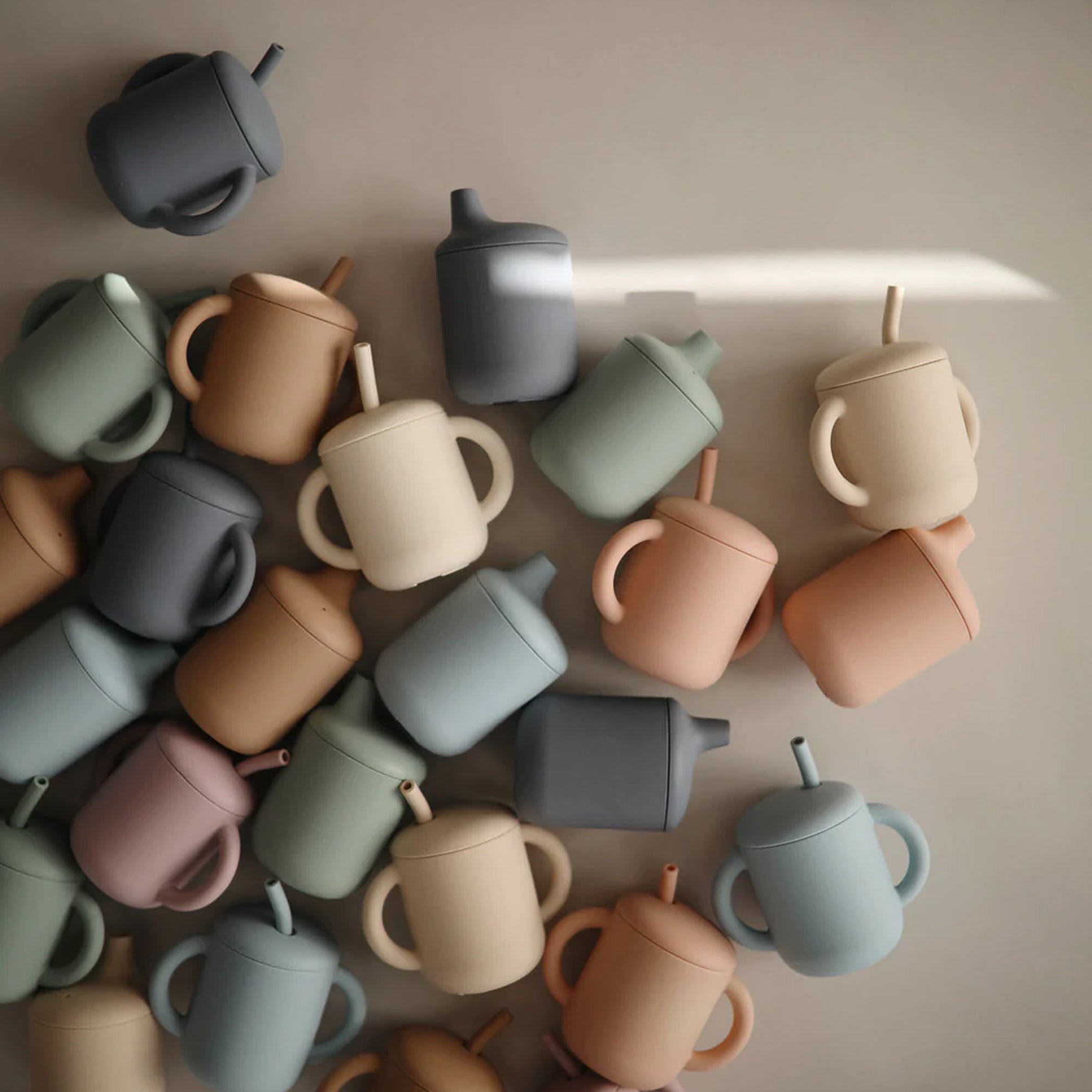 MUSHIE Silicone Sippy Cup - Tradewinds