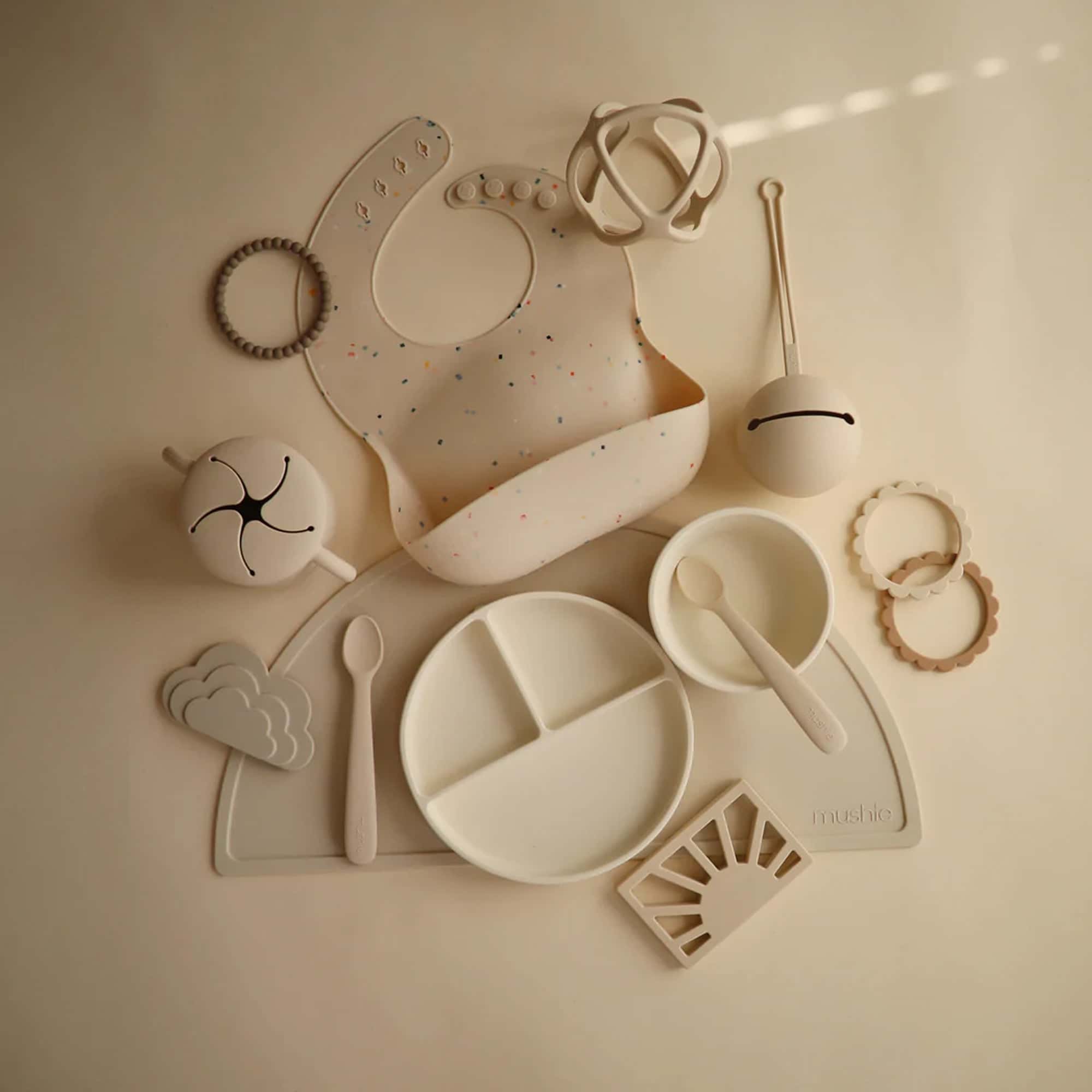 MUSHIE Silicone Suction Bowl - Ivory