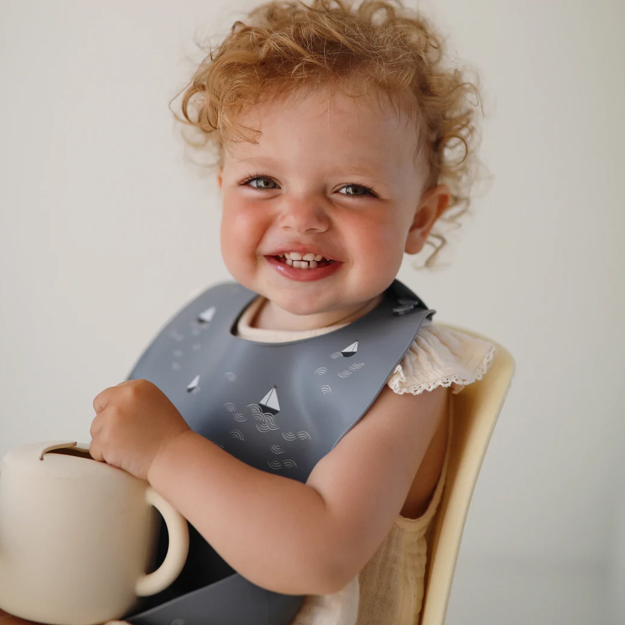 MUSHIE Silicone Snack Cup - Ivory