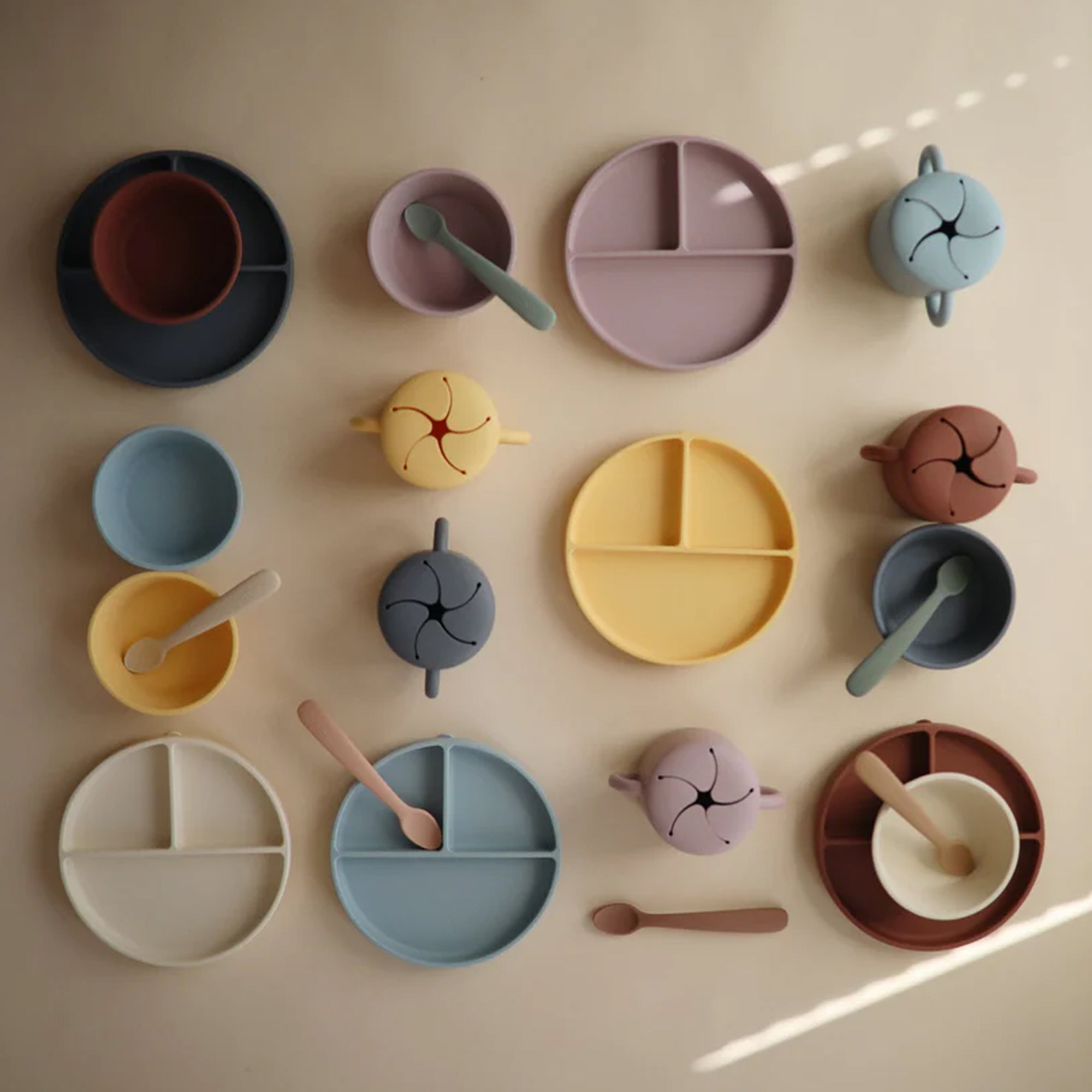 MUSHIE Silicone Suction Plate - Ivory