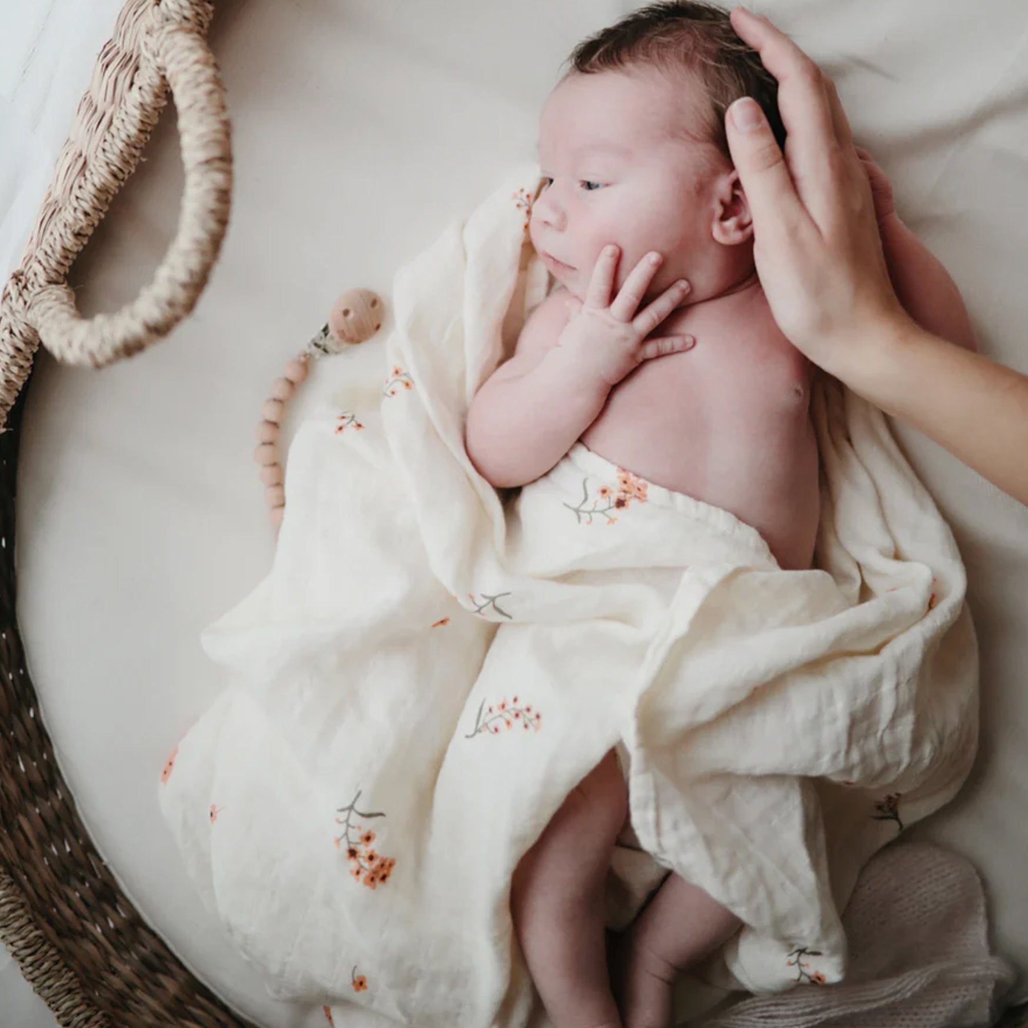 MUSHIE Muslin Swaddle Blanket Organic Cotton - Flowers