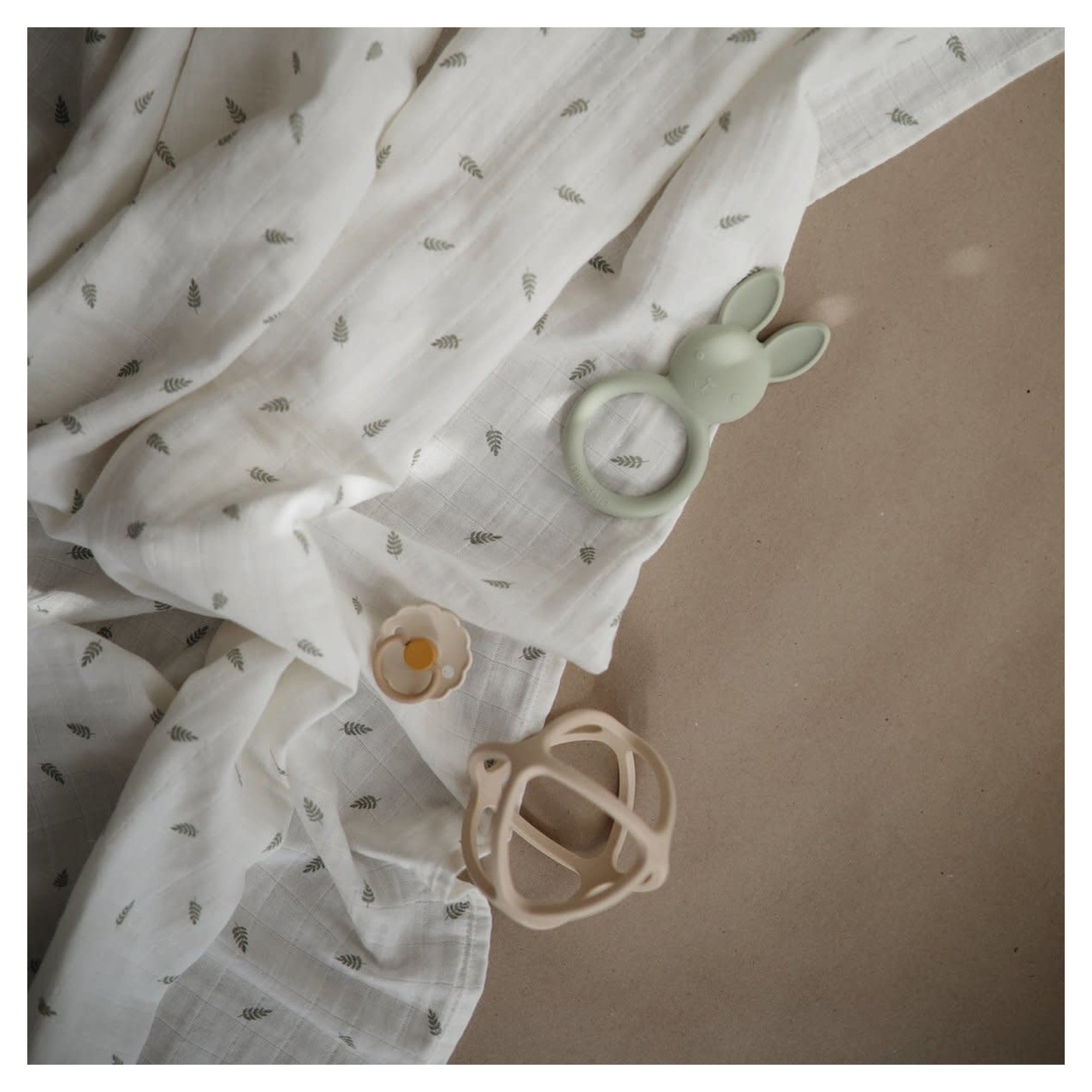MUSHIE Muslin Swaddle Blanket Organic Cotton - Leaves