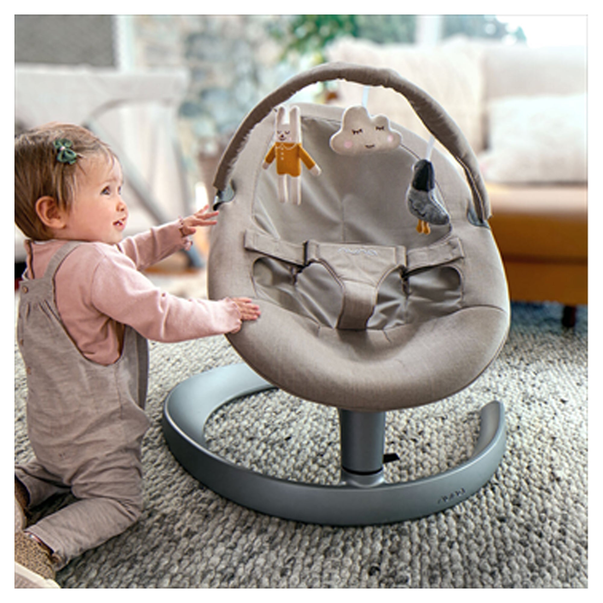 NUNA Leaf Grow Swing With Toy Bar