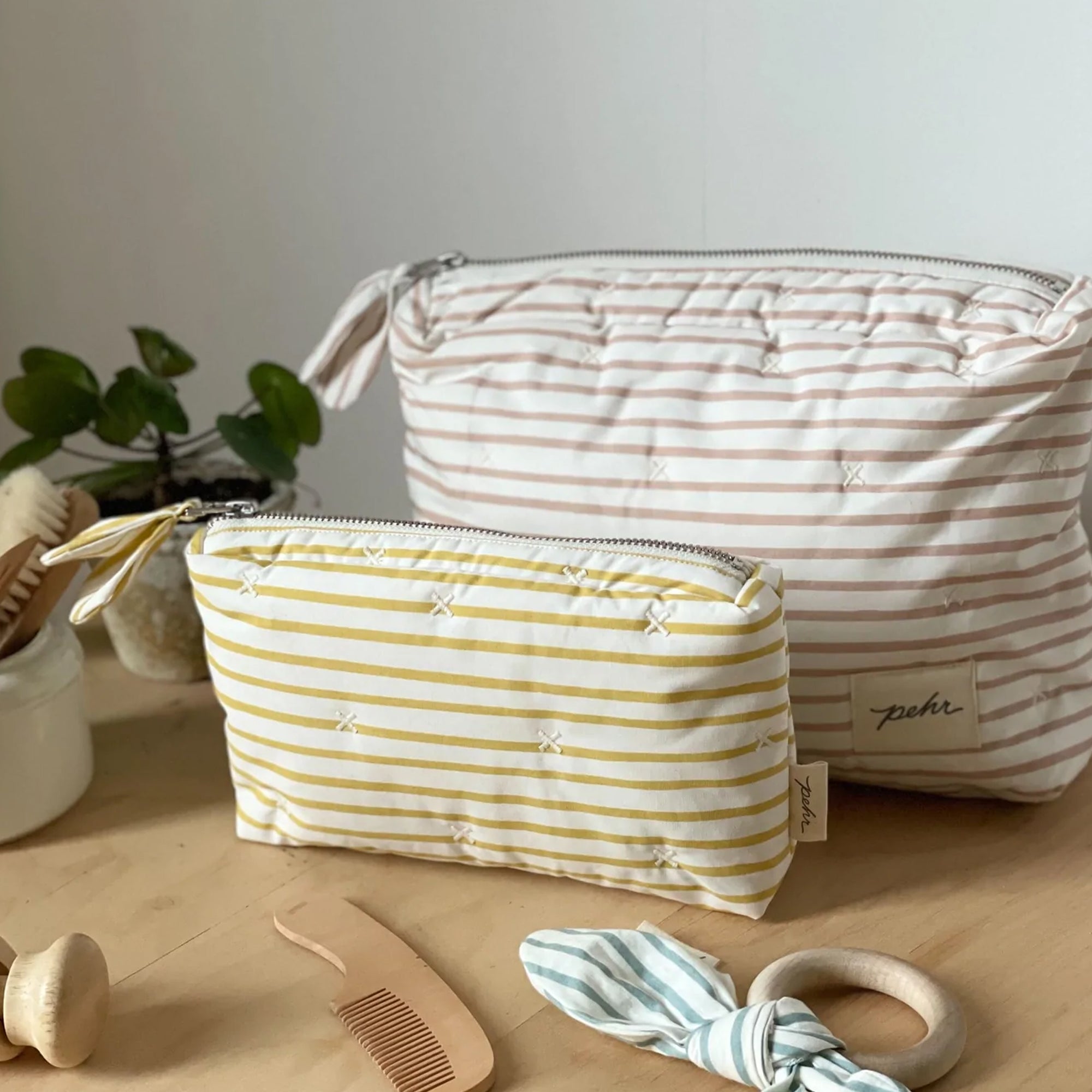 Mini pochette portable à rayures PEHR pour les déplacements