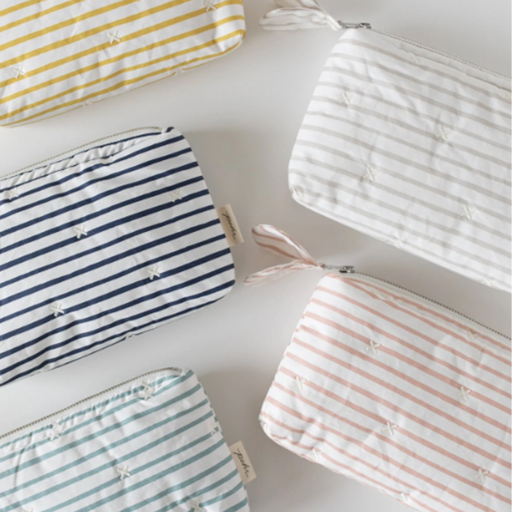 Mini pochette portable à rayures PEHR pour les déplacements