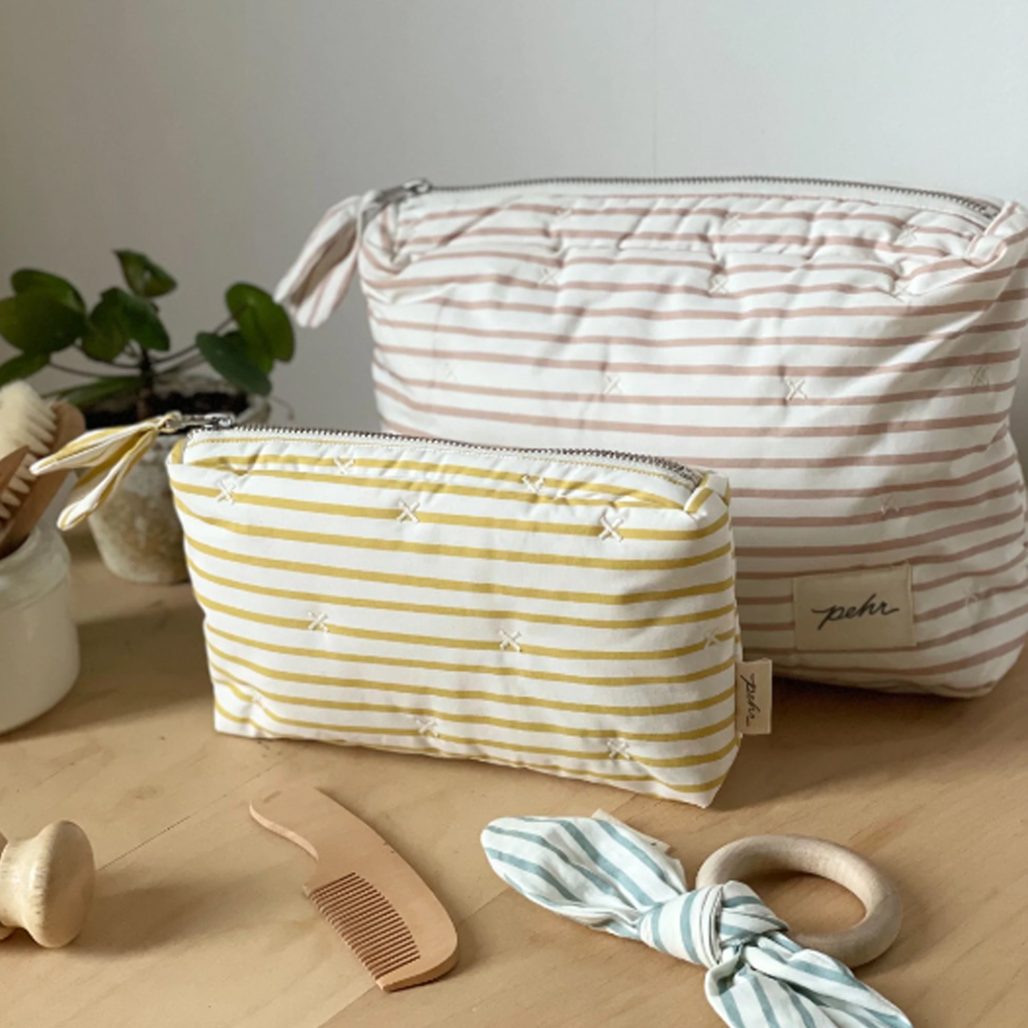 Mini pochette portable à rayures PEHR pour les déplacements