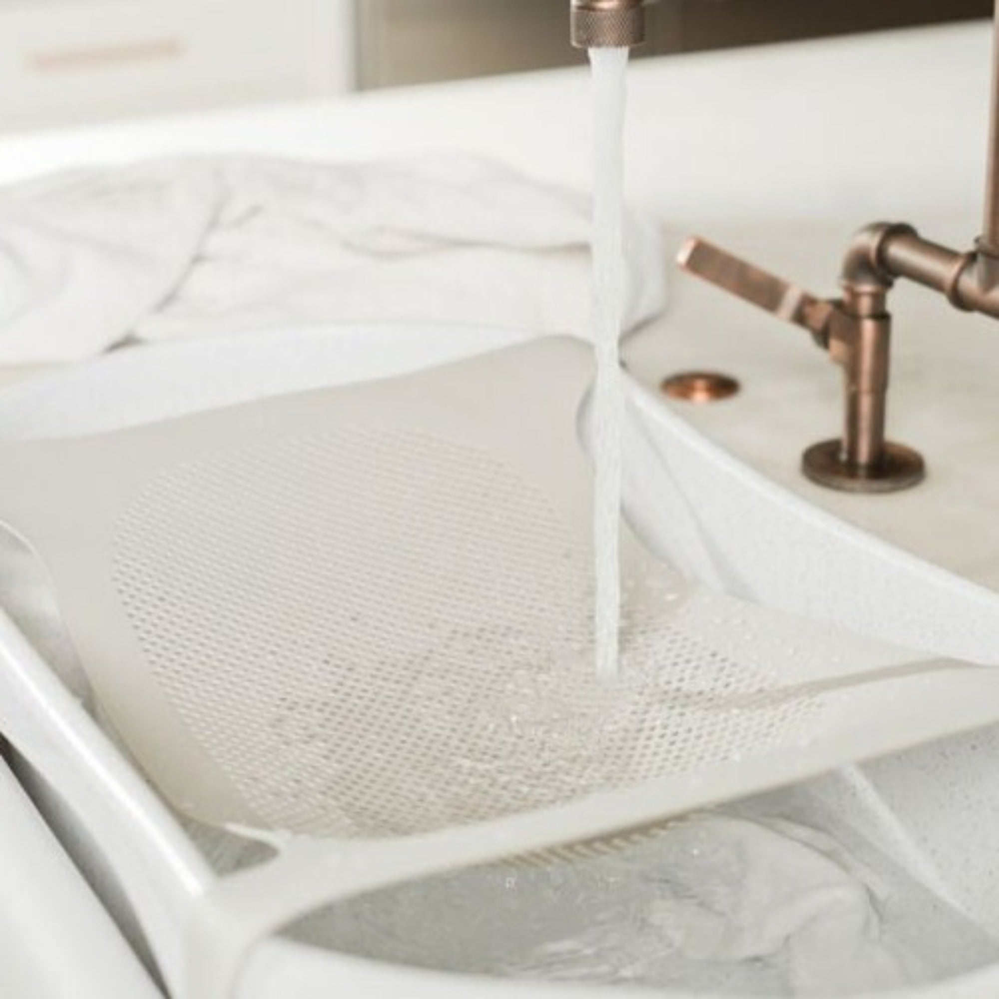 THE FIRST YEARS First Suds Infant To Toddler Tub - Grey