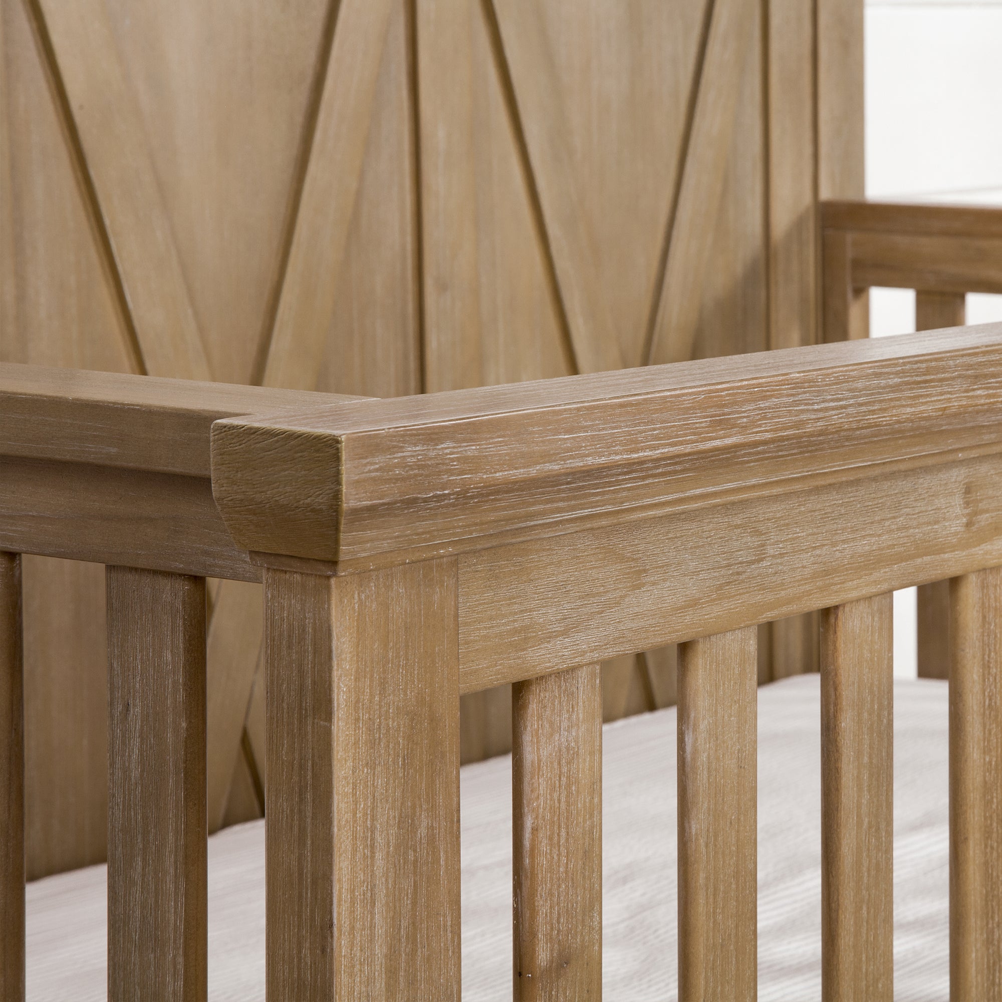 Lit bébé convertible 4 en 1 MONOGRAM par Emory Farmhouse