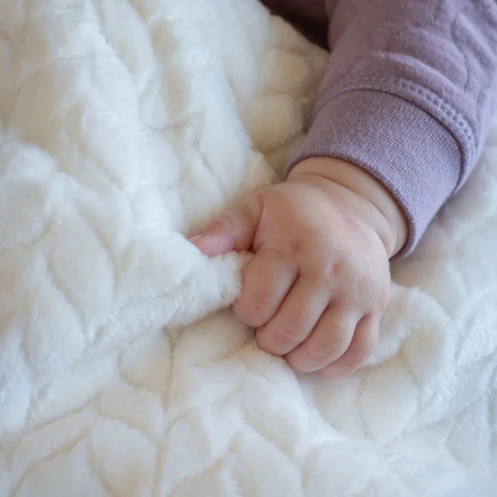 JUDDLIES-Jacquard-Flannel-Blanket-Cream