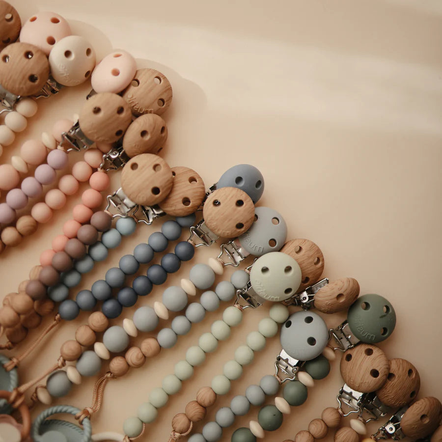 MUSHIE Silicone Pacifier Clip Hera